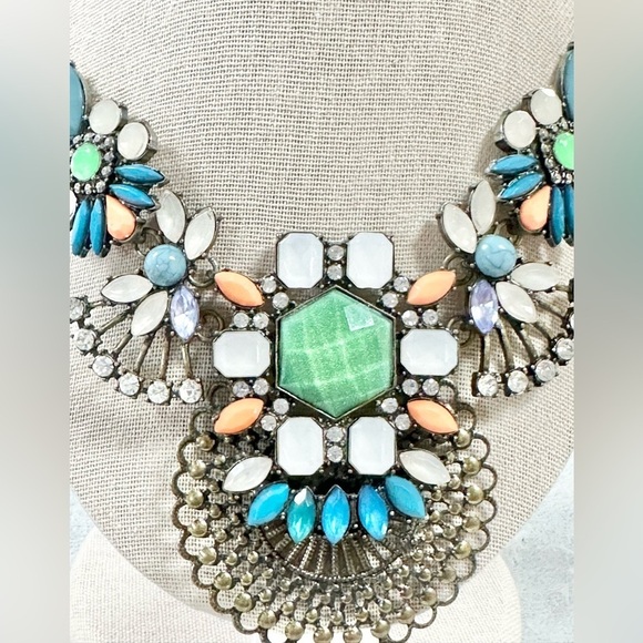 Vintage Park Lane Large Colorful Rhinestone Statement Bib Necklace - Picture 2 of 4